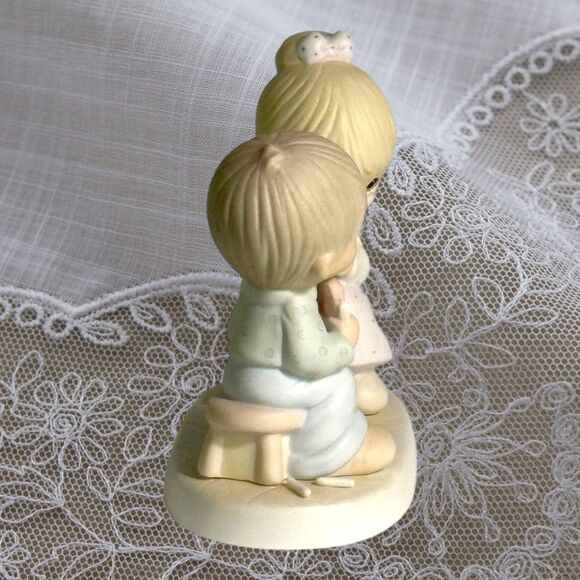 Jonathan David “Love is Patient” Precious Moments 1982, Fish 1983 TM Teacher - Picture 2 of 7